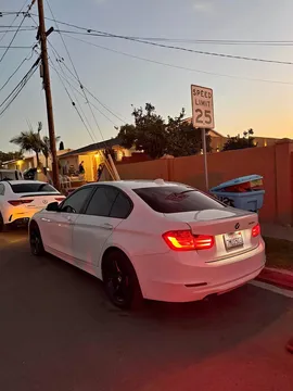 2013 BMW 3 Series 328i Sedan 4D