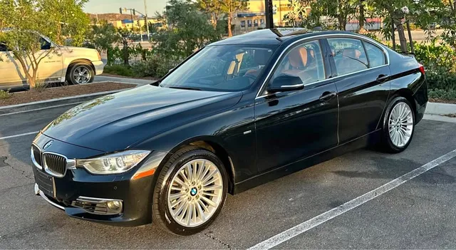 2013 BMW 3 Series 328i Sedan