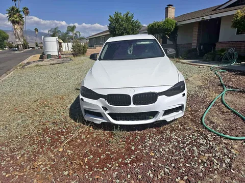 2013 BMW 3 Series 328i Sedan 4D
