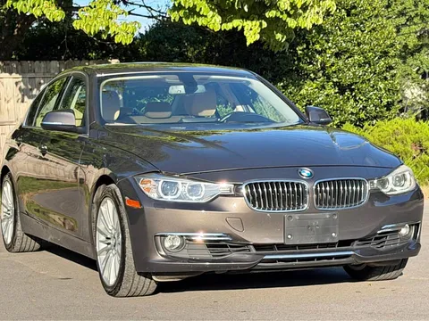 2013 BMW 3 Series 328i xDrive Sedan