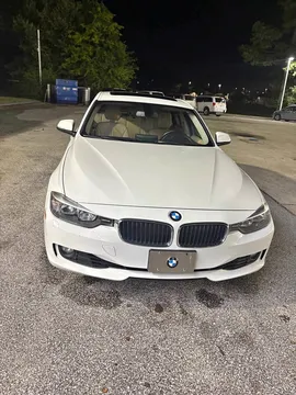 2013 BMW 3 Series 328i xDrive Sedan 4D