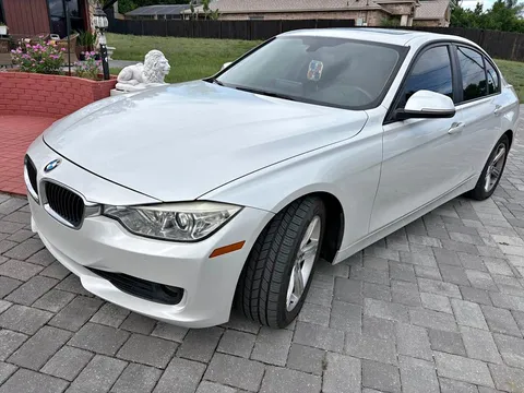 2013 BMW 3 Series 328i xDrive Sedan 4D