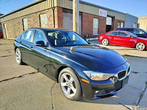 2013 BMW 3 Series 328xi Sedan 4D
