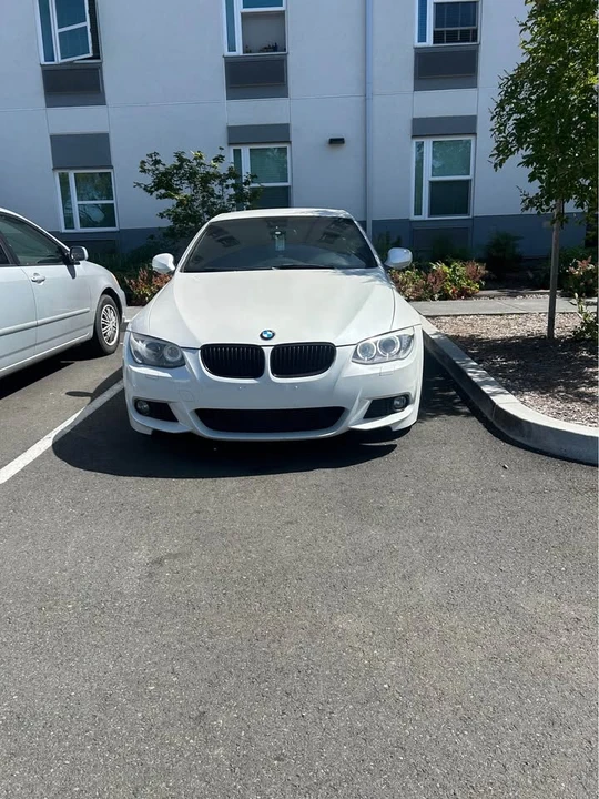 2013 BMW E93 335i Convertible - Image 2 of 20