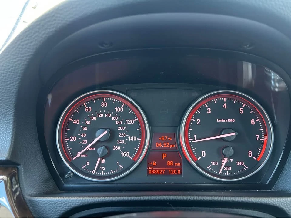 2013 BMW E93 335i Convertible - Image 4 of 20