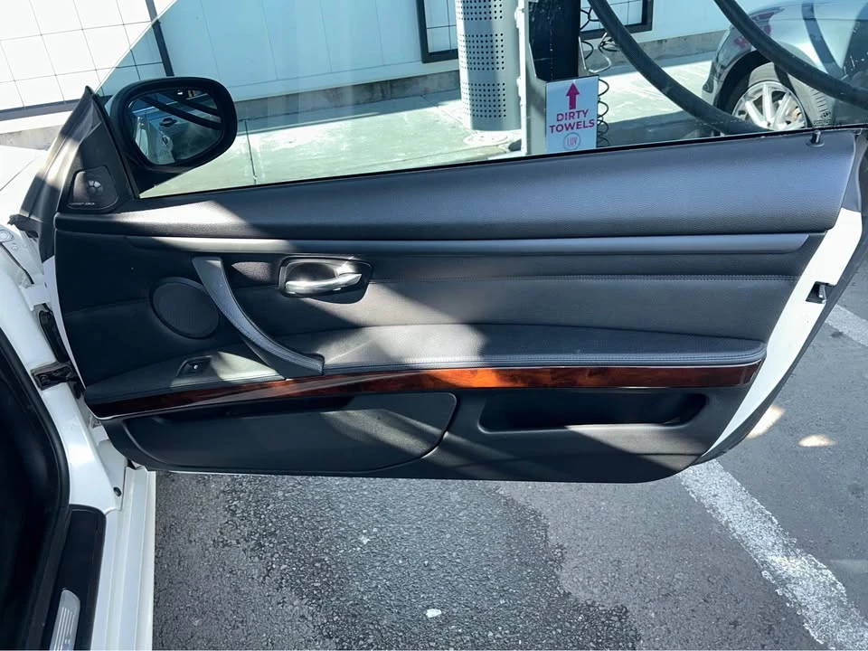 2013 BMW E93 335i Convertible - Image 14 of 20