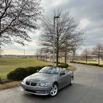 2013 BMW 335i Convertible 2D