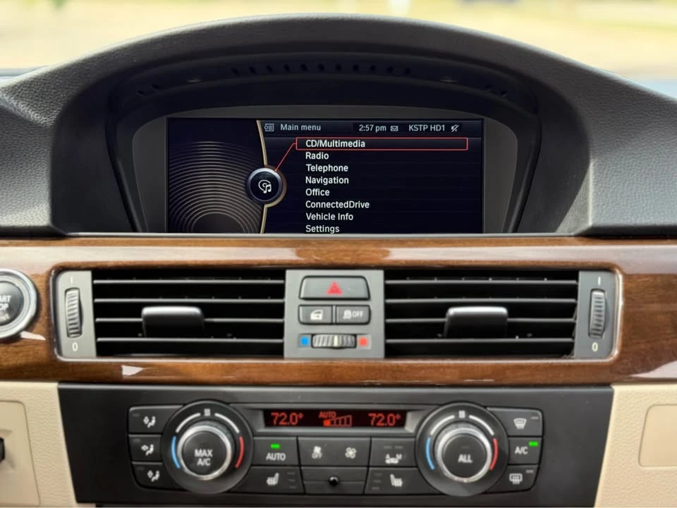 2013 BMW E93 335i Convertible - Image 19 of 20