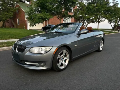 2013 BMW 3 Series 335i Convertible 2D