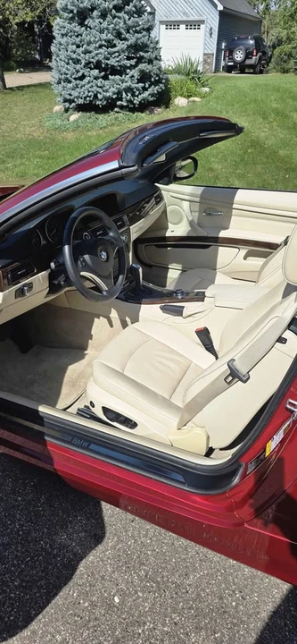 2013 BMW E93 335i Convertible - Image 11 of 19