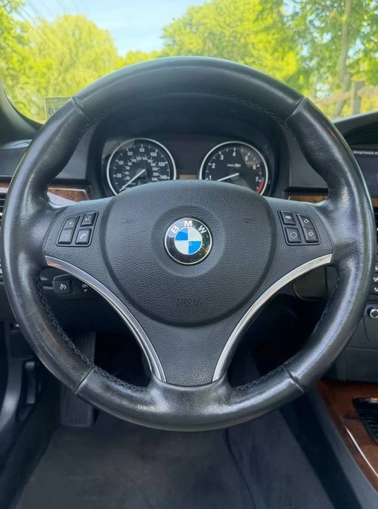 2013 BMW E93 335i Convertible - Image 11 of 22