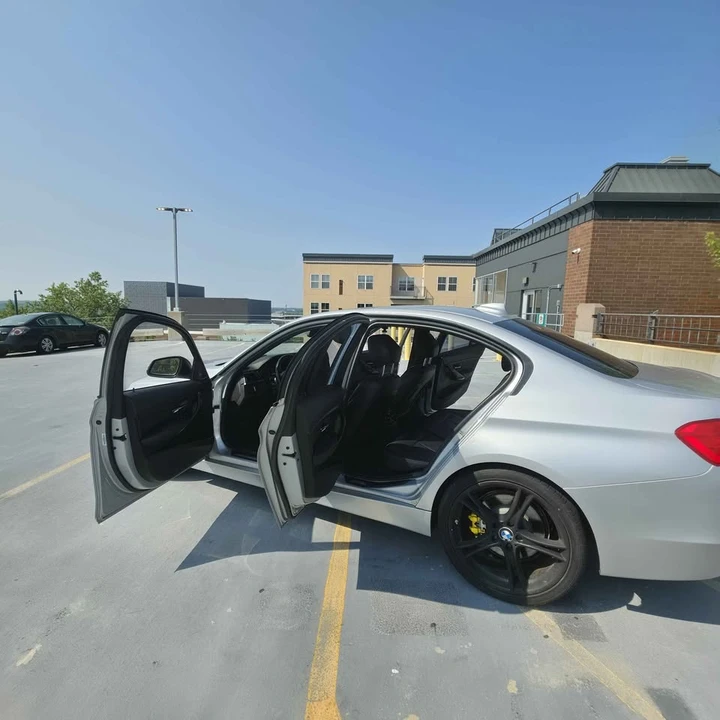 2013 BMW F30 335i & 340i Sedan - Image 19 of 20