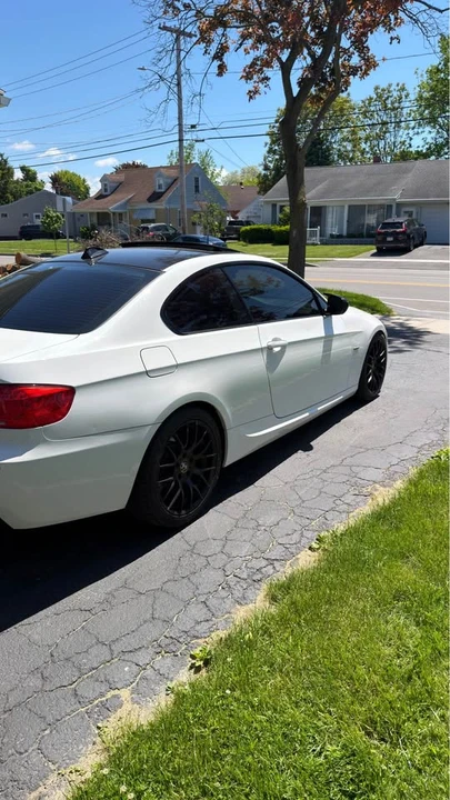 2013 BMW E92 335i Coupe - Image 3 of 10
