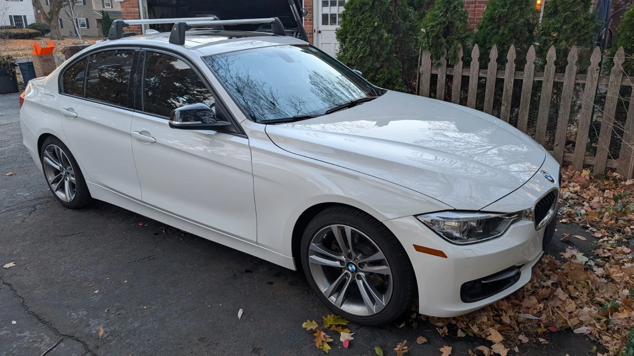 2013 BMW F30 3 Series Sedan - Image 2 of 15
