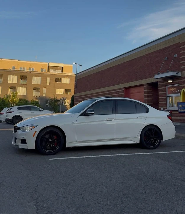 2013 BMW 3 Series - Image 3 of 8