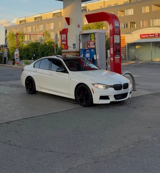 2013 BMW 3 Series - Image 2 of 8