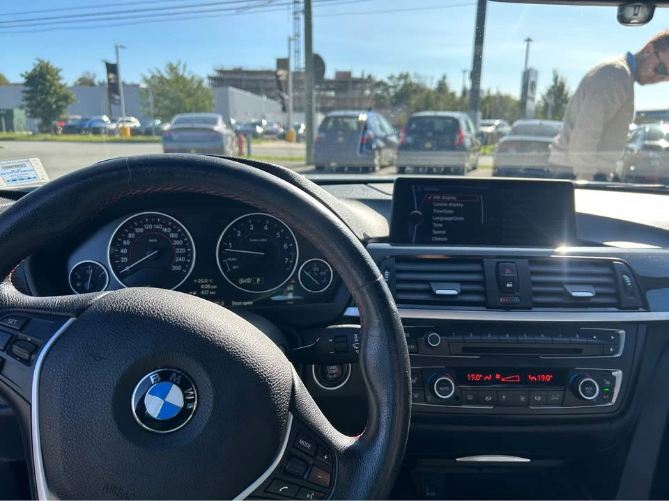 2013 BMW 3 Series - Image 11 of 11
