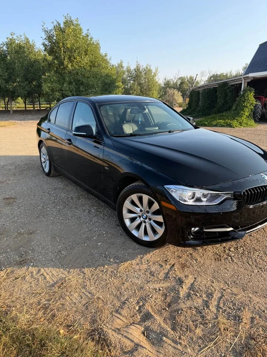 2013 BMW 3 Series - Image 3 of 6