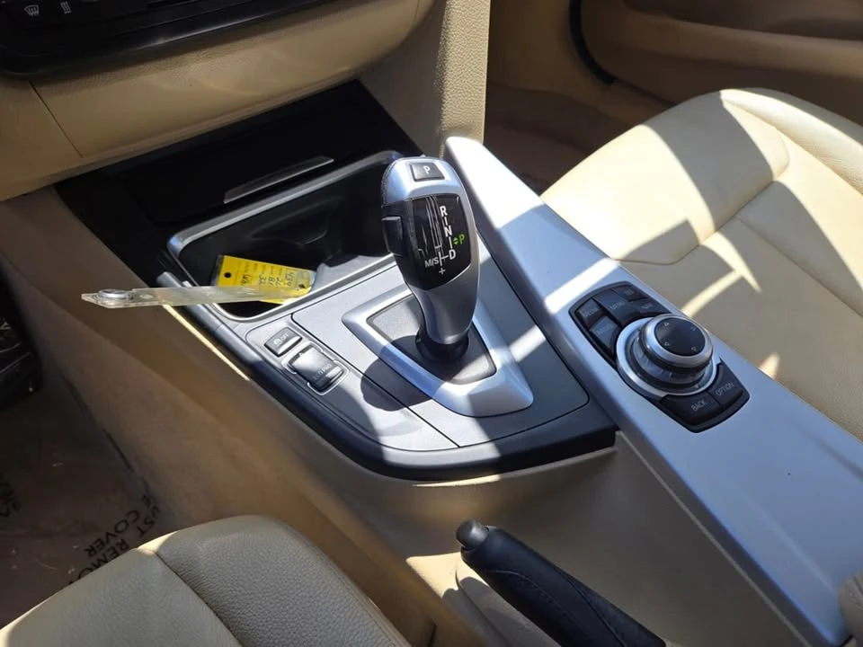 2013 BMW 3 Series - Image 13 of 15