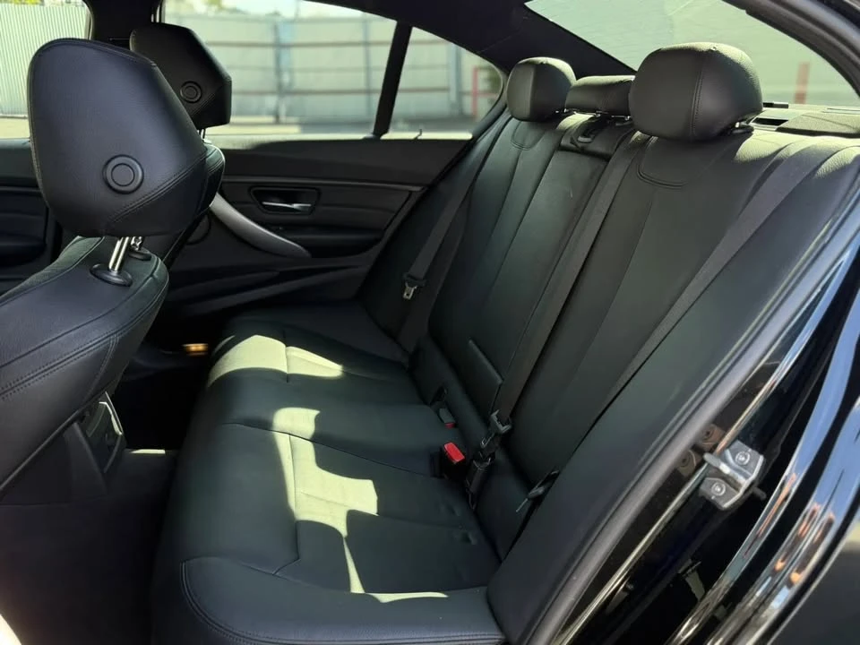 2013 BMW 3 Series - Image 19 of 20