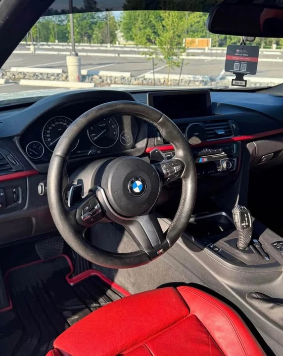 2013 BMW 3 Series - Image 5 of 8