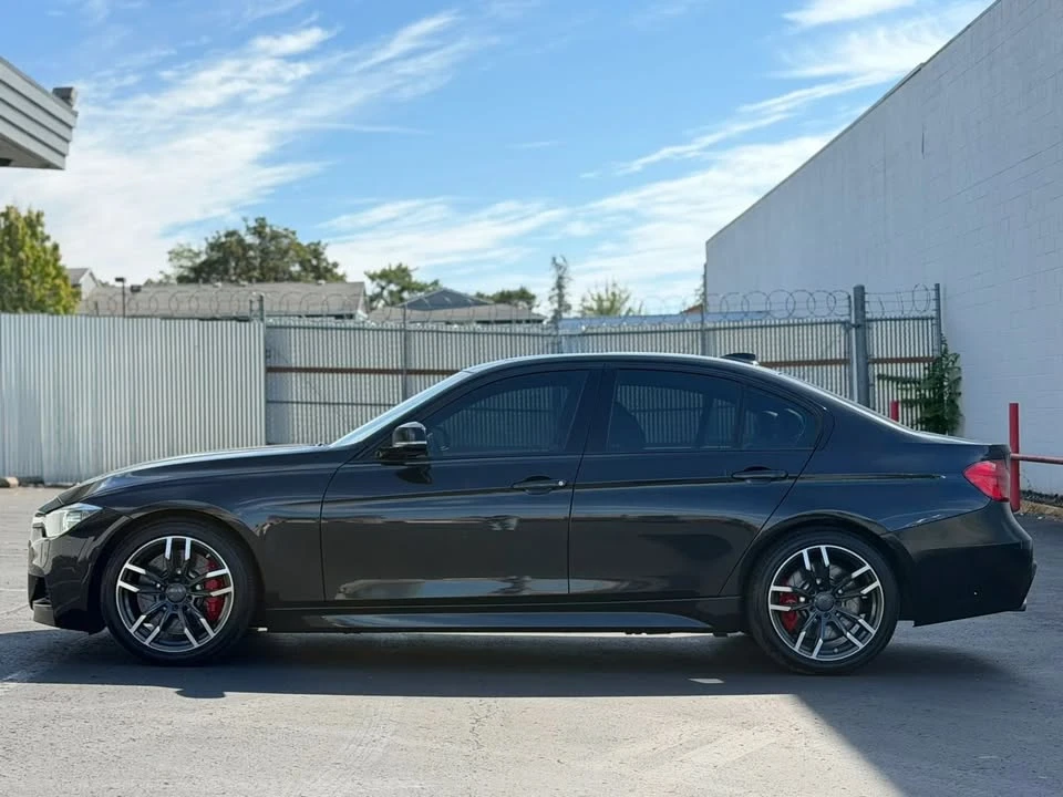 2013 BMW 3 Series - Image 15 of 20