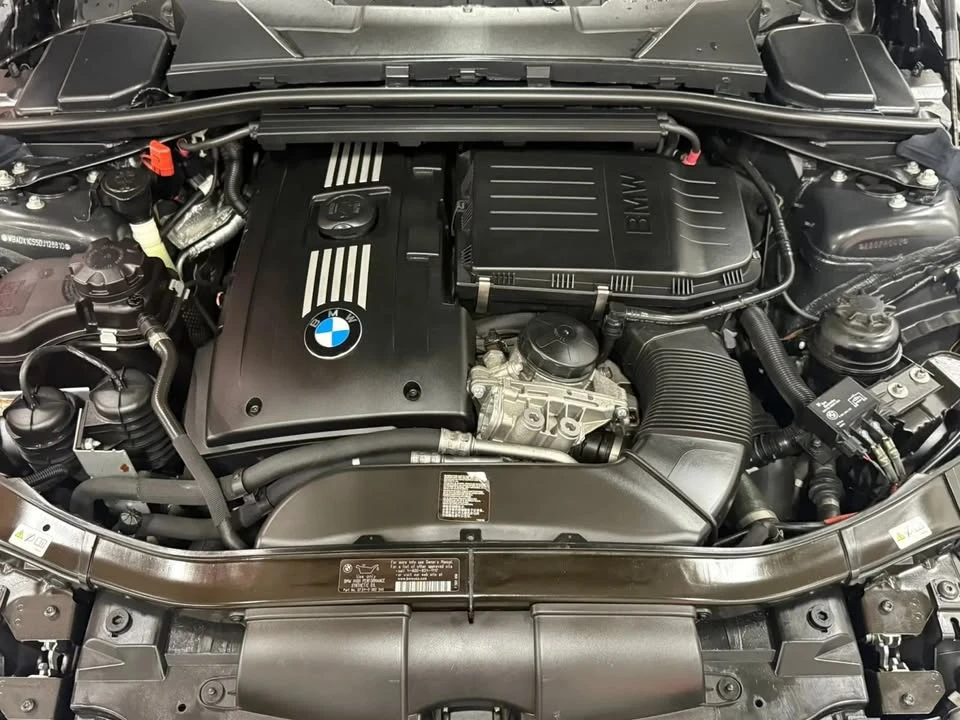 2013 BMW 3 Series - Image 16 of 20