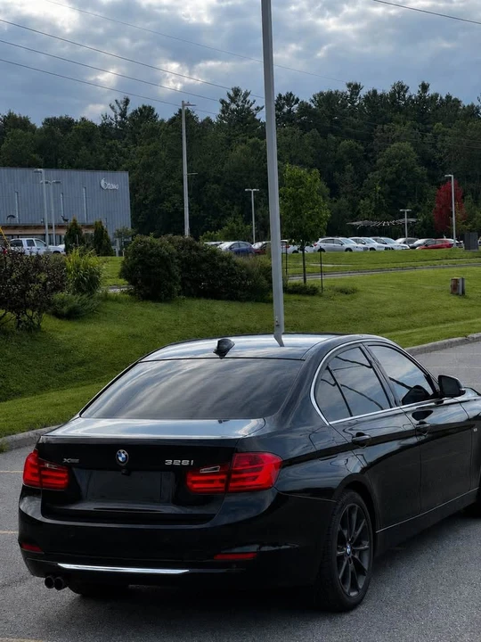 2013 BMW 3 Series - Image 5 of 8