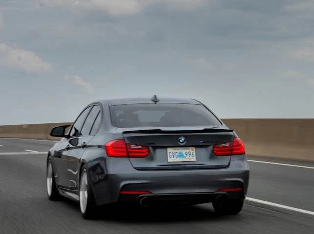 2013 BMW 3 Series - Image 3 of 5