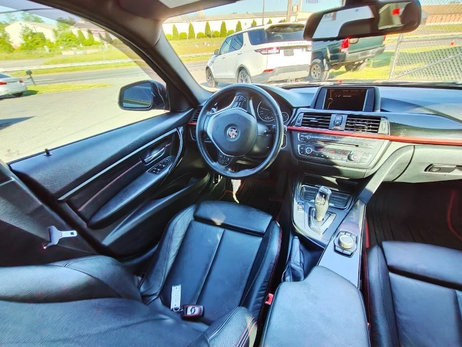 2013 BMW 3 Series - Image 18 of 20
