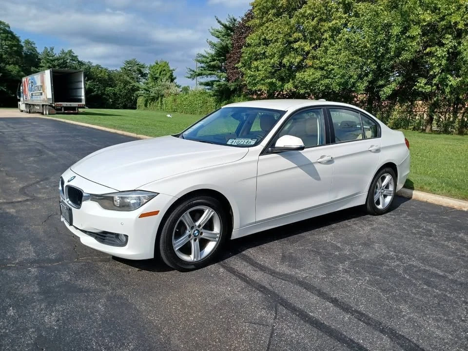 2013 BMW 3 Series - Image 19 of 20