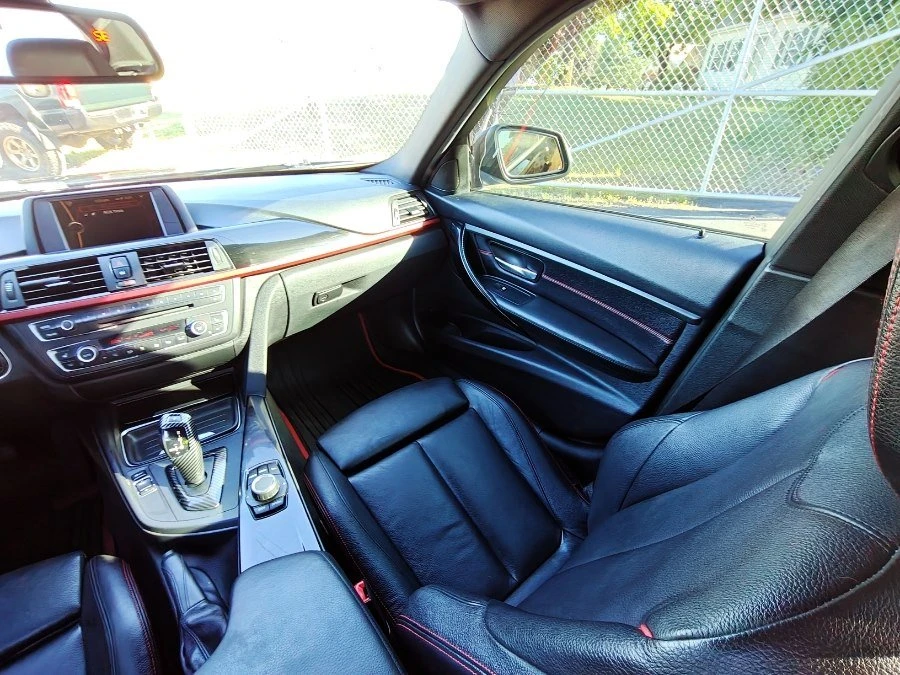 2013 BMW 3 Series - Image 19 of 20