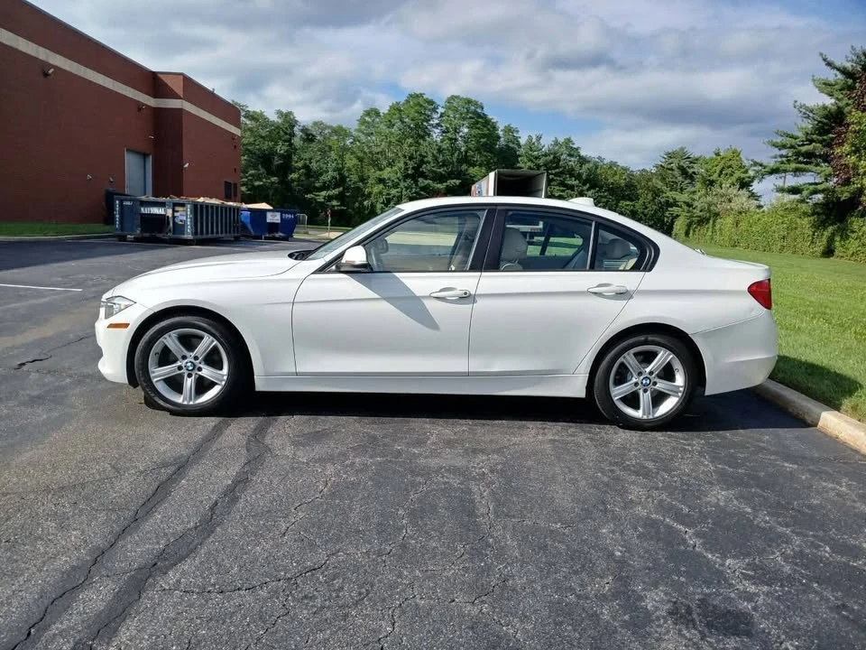 2013 BMW 3 Series - Image 9 of 20