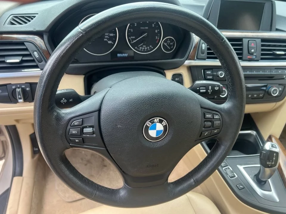 2013 BMW 3 Series - Image 10 of 20