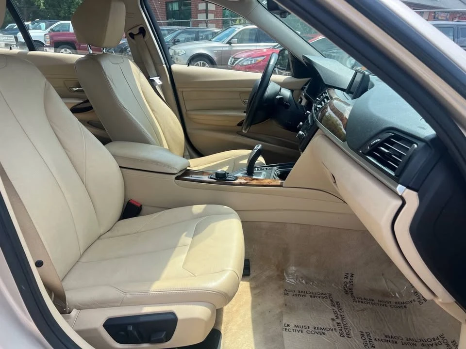 2013 BMW 3 Series - Image 16 of 20