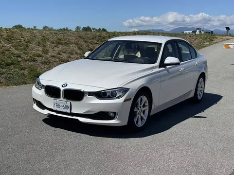 2013 BMW 3 Series 320i