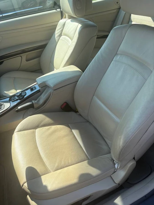 2013 BMW E93 3 Series Convertible - Image 7 of 9