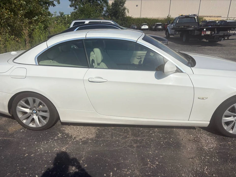 2013 BMW E93 3 Series Convertible - Image 2 of 9