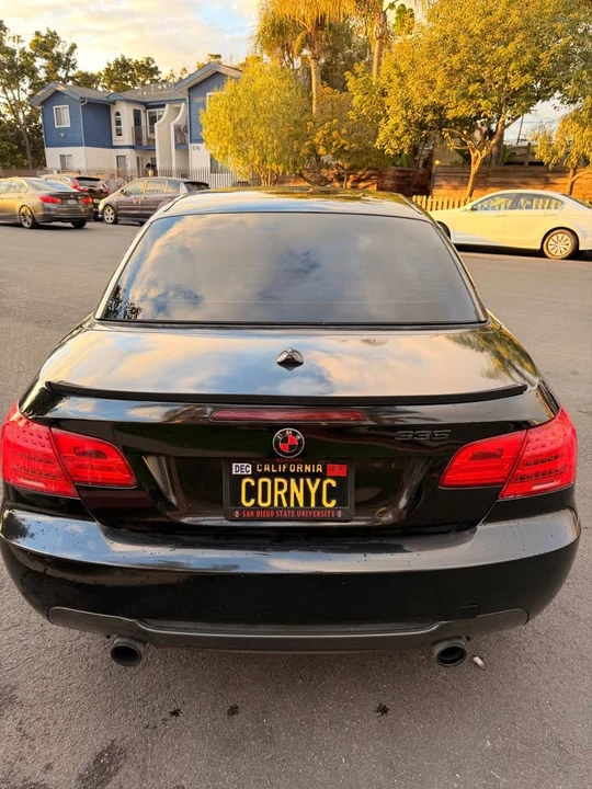 2013 BMW E93 335i Convertible - Image 15 of 16