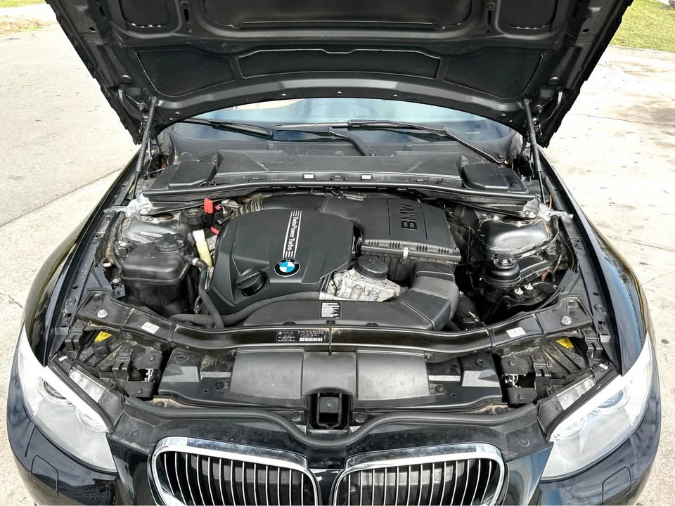2013 BMW E93 335i Convertible - Image 14 of 20