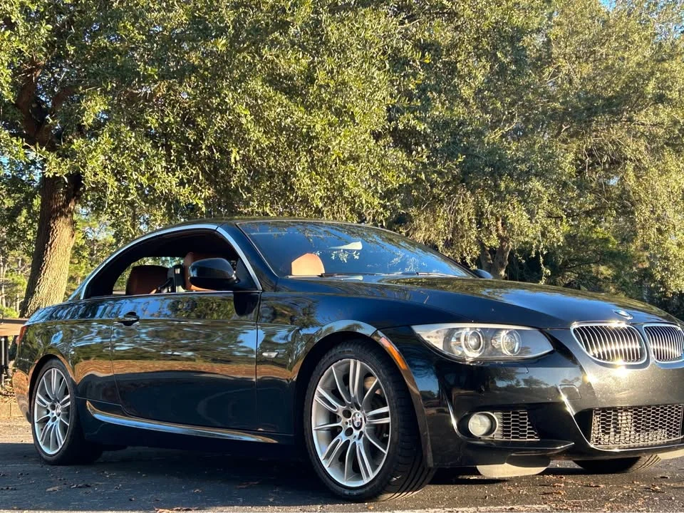2013 BMW E93 335i Convertible - Image 17 of 20