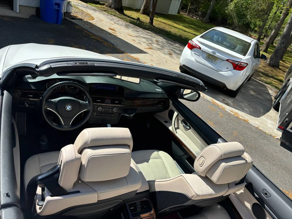 2013 BMW E93 3 Series Convertible - Image 12 of 13