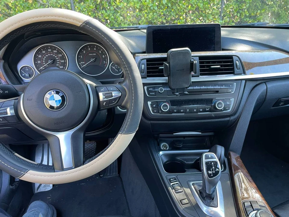2013 BMW 3 Series - Image 10 of 11