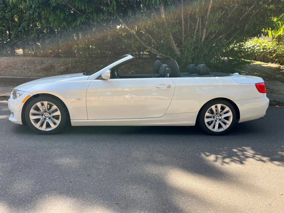 2013 BMW E93 3 Series Convertible - Image 10 of 11
