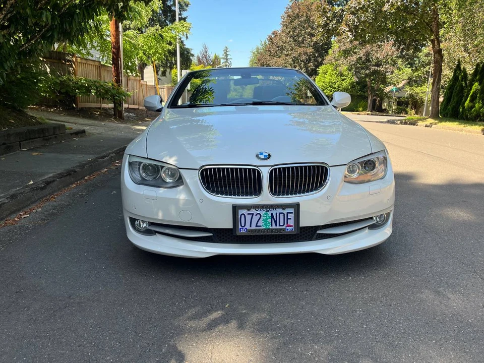 2013 BMW E93 3 Series Convertible - Image 4 of 11