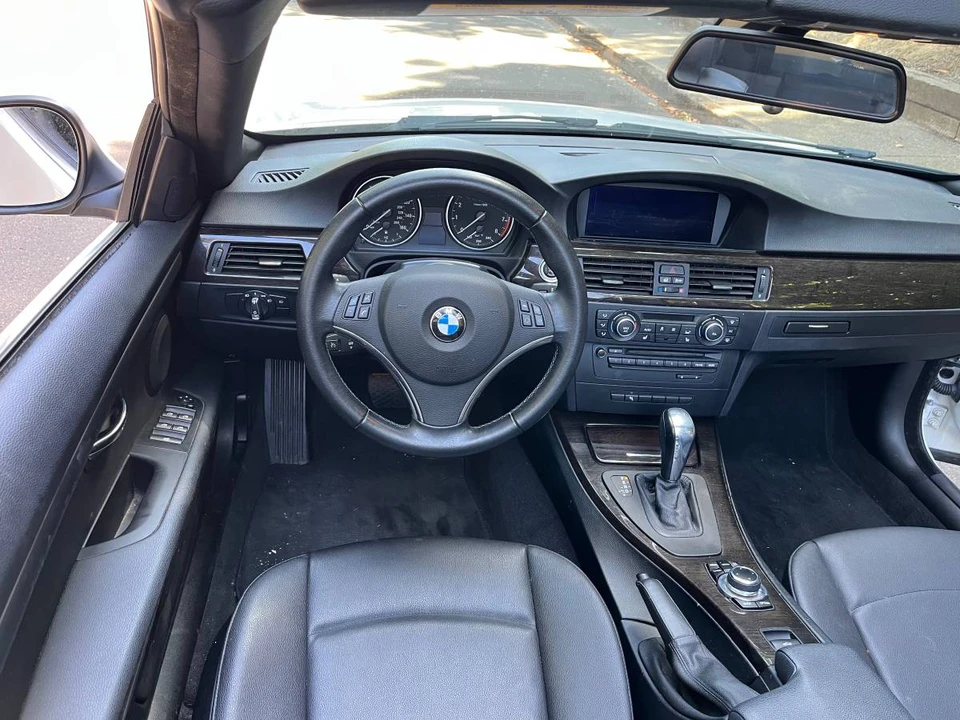 2013 BMW E93 3 Series Convertible - Image 7 of 11