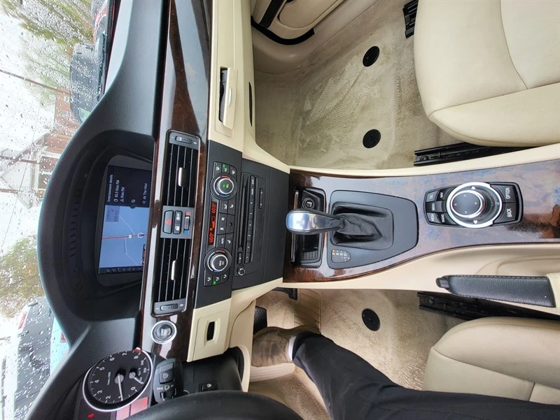 2013 BMW E93 3 Series Convertible - Image 9 of 15