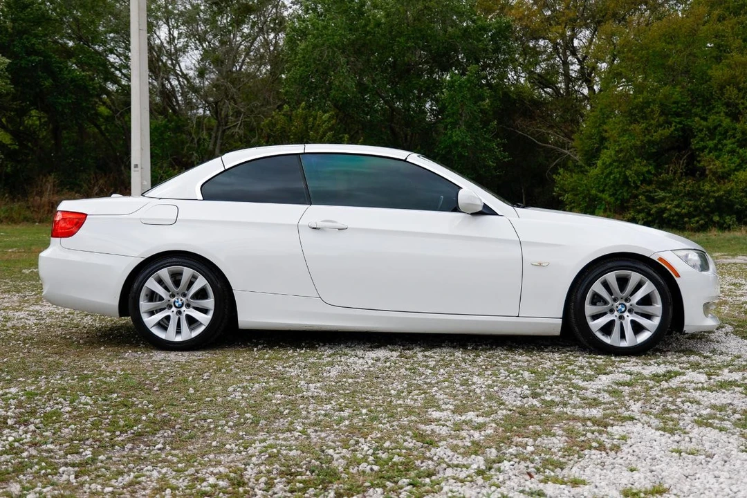 2013 BMW E93 3 Series Convertible - Image 13 of 21