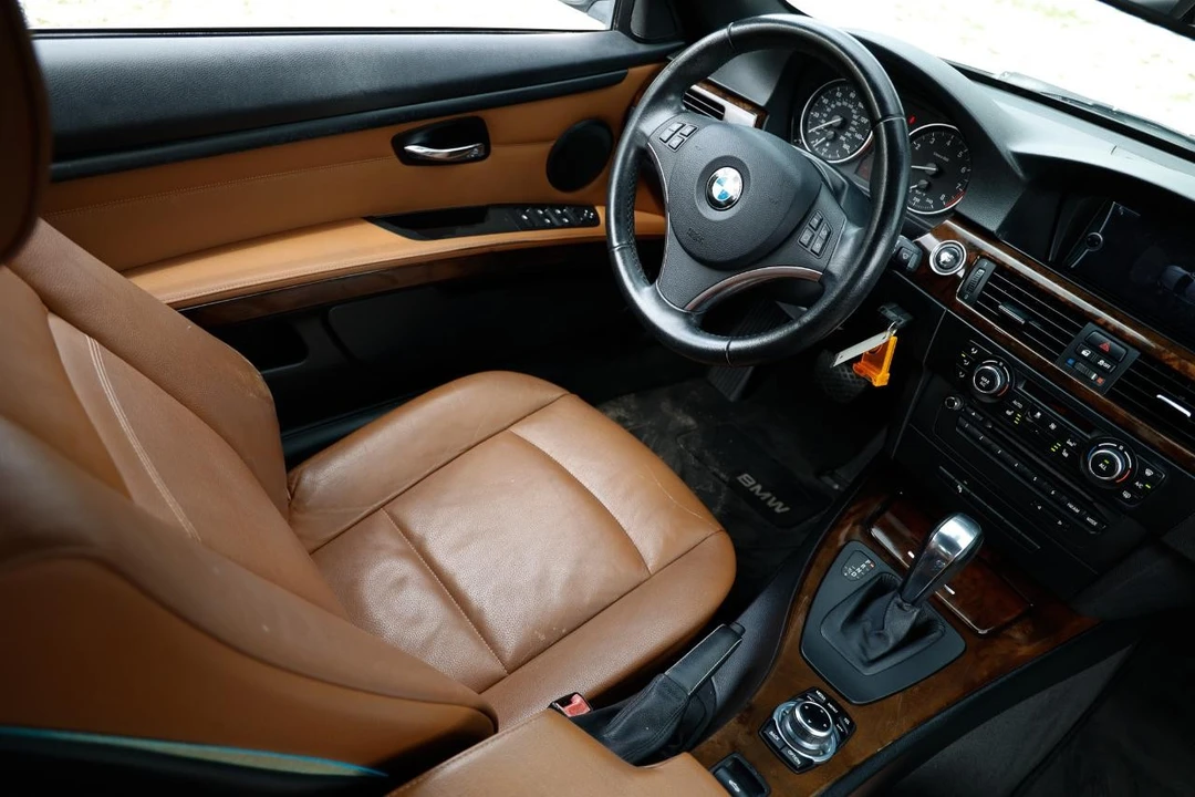 2013 BMW E93 3 Series Convertible - Image 20 of 21