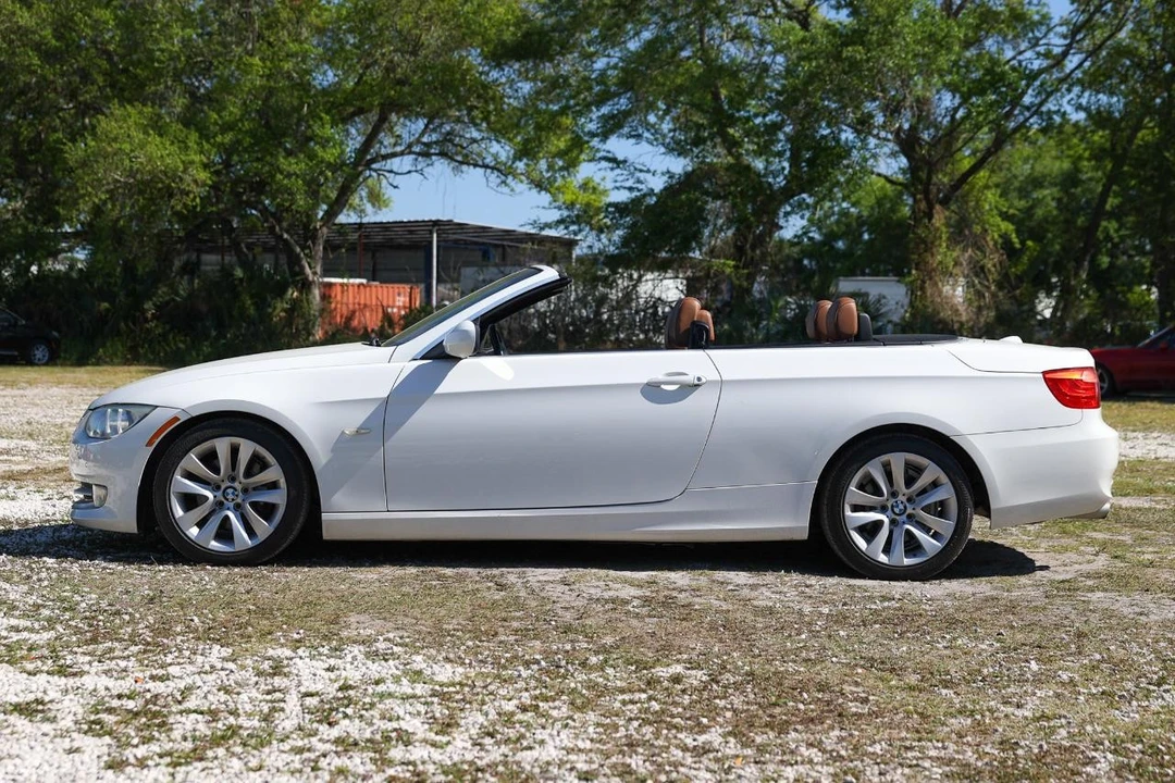 2013 BMW E93 3 Series Convertible - Image 3 of 21